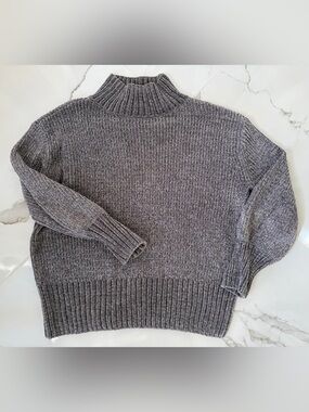Women’s Gray Ribbed Mock Neck Sweater